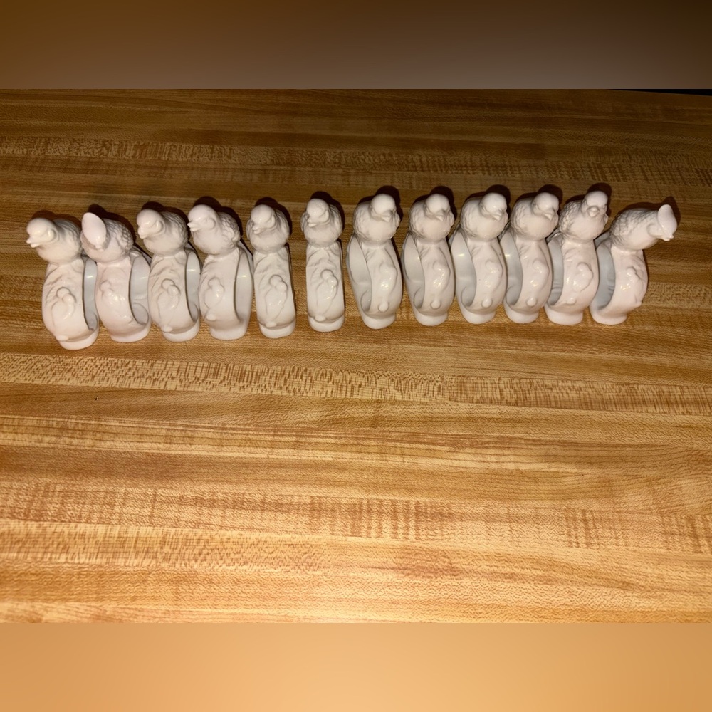 Porcelain White Bird assortment napkin rings, set of 12, Elegant and nice!